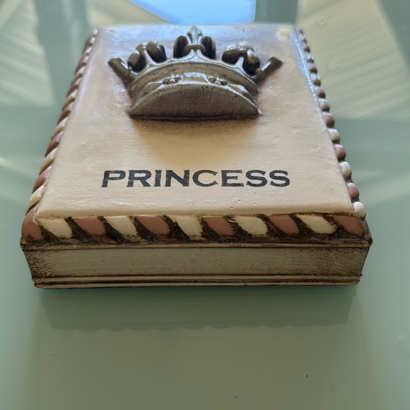 Sid Dickens Retired “Princess 20th Anniversary” - Picture 2 of 7